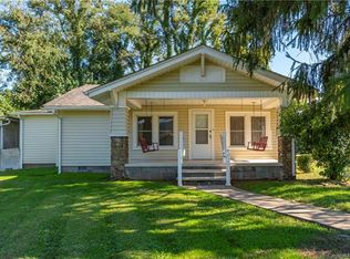 99 Norman St, Waynesville, NC 28786