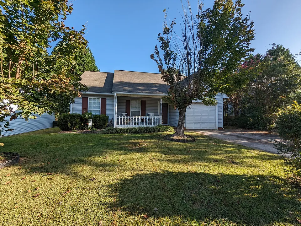 128 W Long Creek Ct