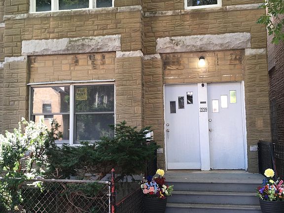 2nd image of 2239 W Charleston St