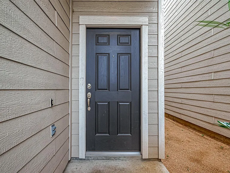 10511 Blankiet Ln — Photo 5