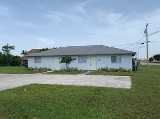 1127 SE 5th Ct, Cape Coral, FL 33990