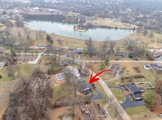 11584 New London Dr, Saint Louis, MO 63141