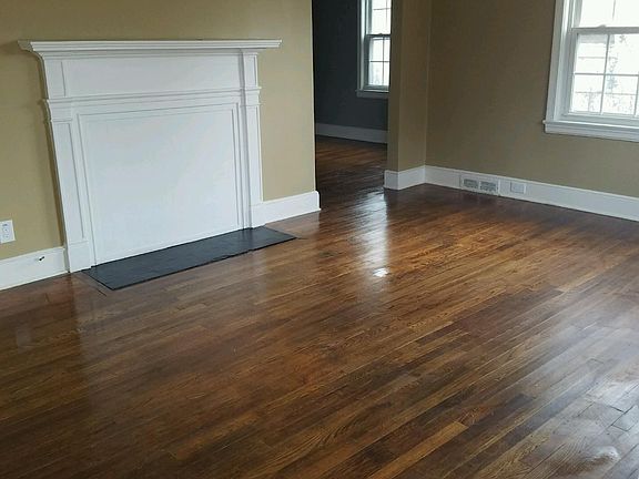 2nd image of 3004 Peebles Dr