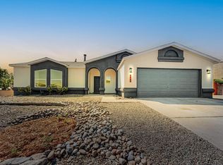 1969 Whitewater Dr NE, Rio Rancho, NM 87144