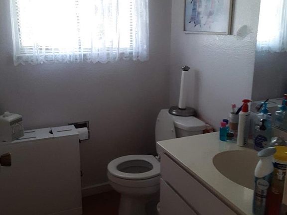 4th image of 3422 Guluzzo Dr