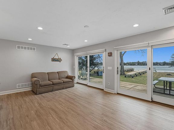 5th image of W379S4806 West Pretty Lake ROAD