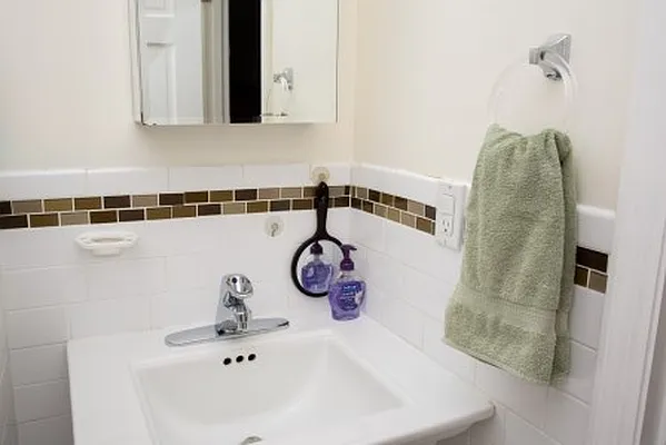 Rented by Mdays Realty | media 12