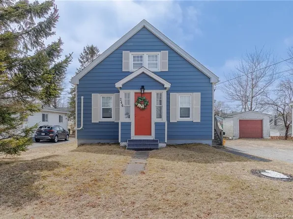 246 Simms Ct, Saint John, NB E2M 3L4