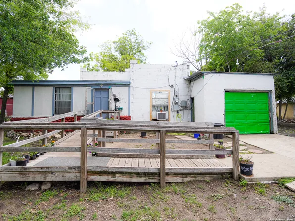 1330 Rigsby Ave, San Antonio, TX 78210