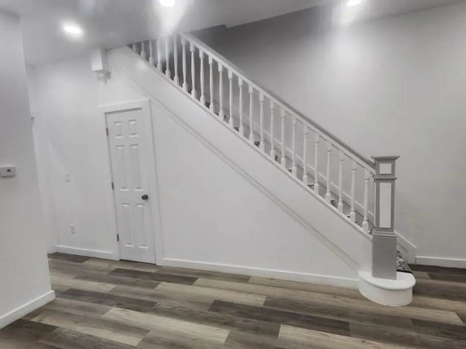 2141 Penn St