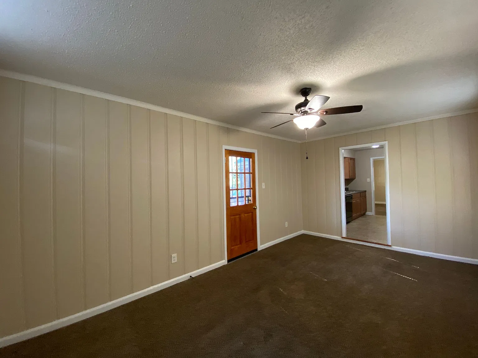 953 Frayser Cir — Photo 3
