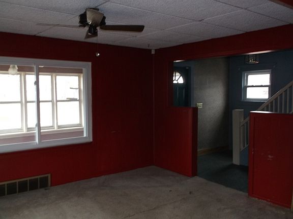 4th image of 190 Oneita St