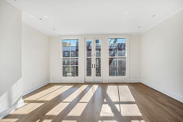 1st image of 235 W 113th St #5