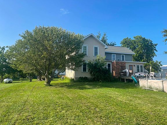 2nd image of 8268 Lyndon Rd