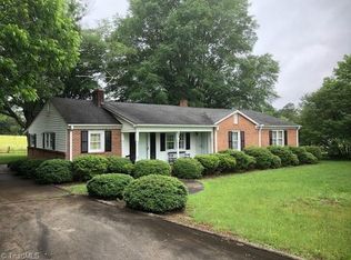 257 Fairground Rd, East Bend, NC 27018