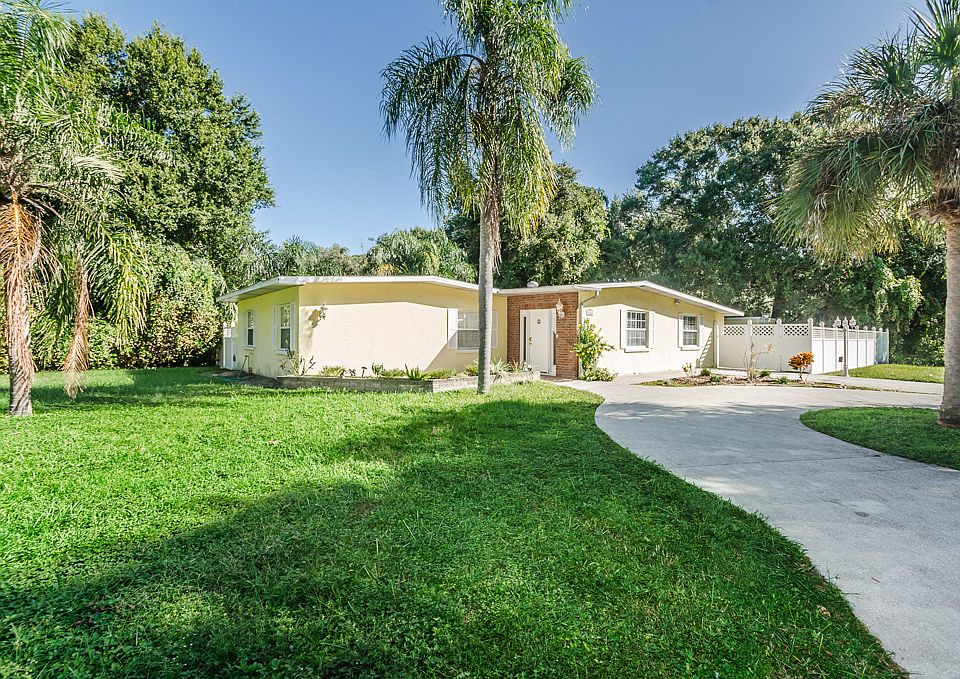 1st image of 4405 78th Ln N