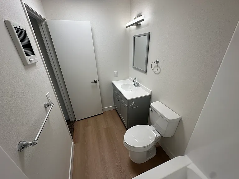 270 W Alamar Ave #15 — Photo 14