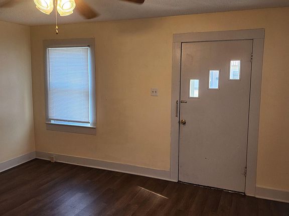 5th image of 610 & 612 N Main St