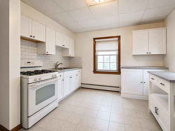 2nd image of 196 W 52nd St Floor 2