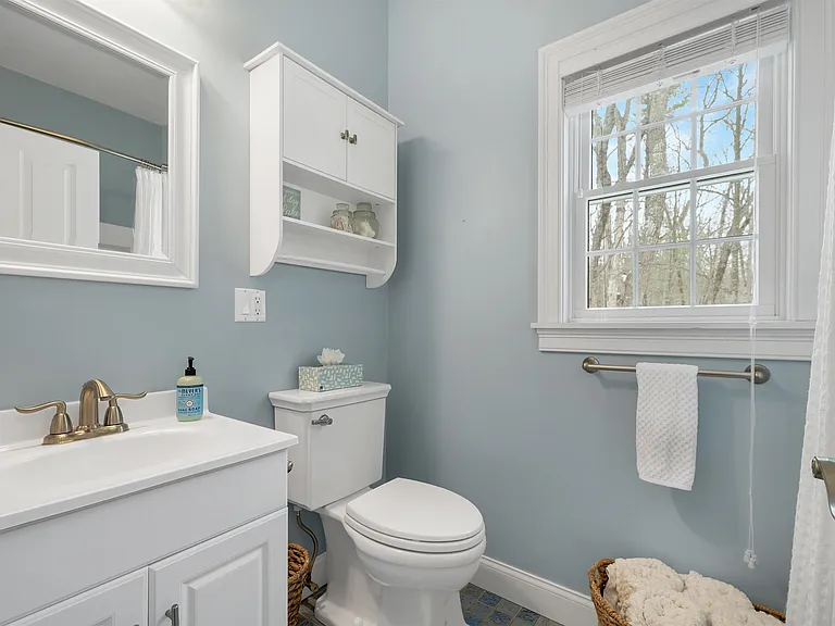 41 Regis Rd — Photo 27