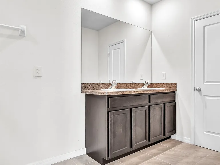 3097 Suncoast Plains Dr — Photo 23