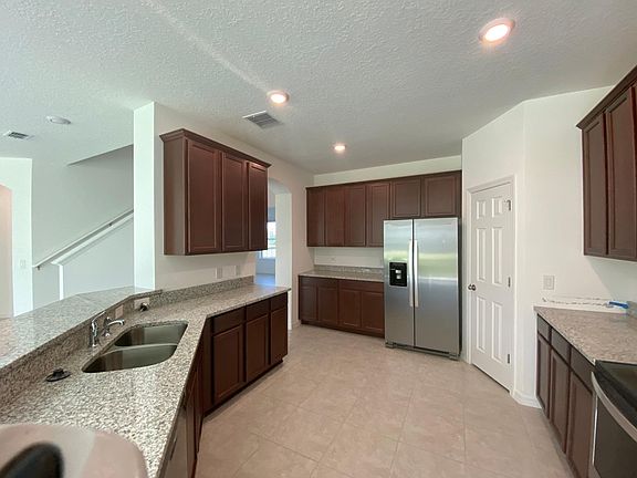5th image of 1547 Juniper Hammock St