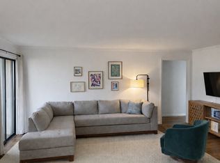 130 Hillsboro Pl, Nashville, TN 37215