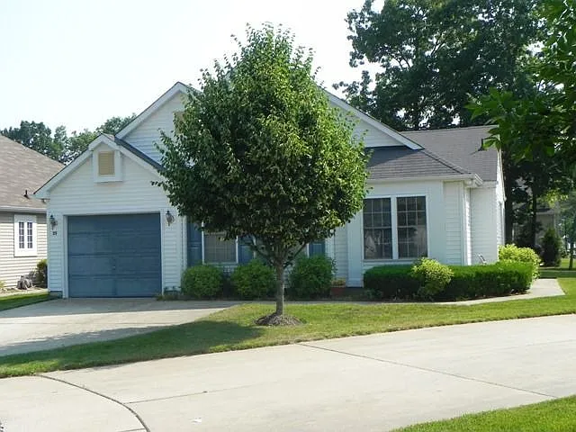 25 Angus Ct photo 1