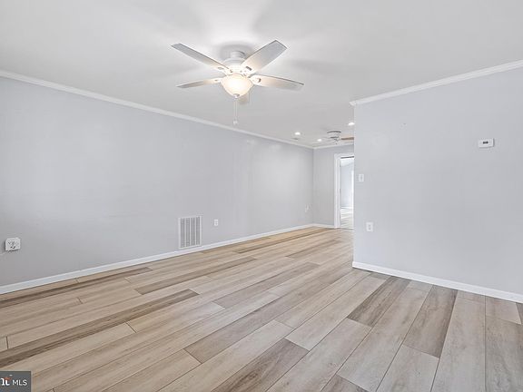 5th image of 109 Denson Dr