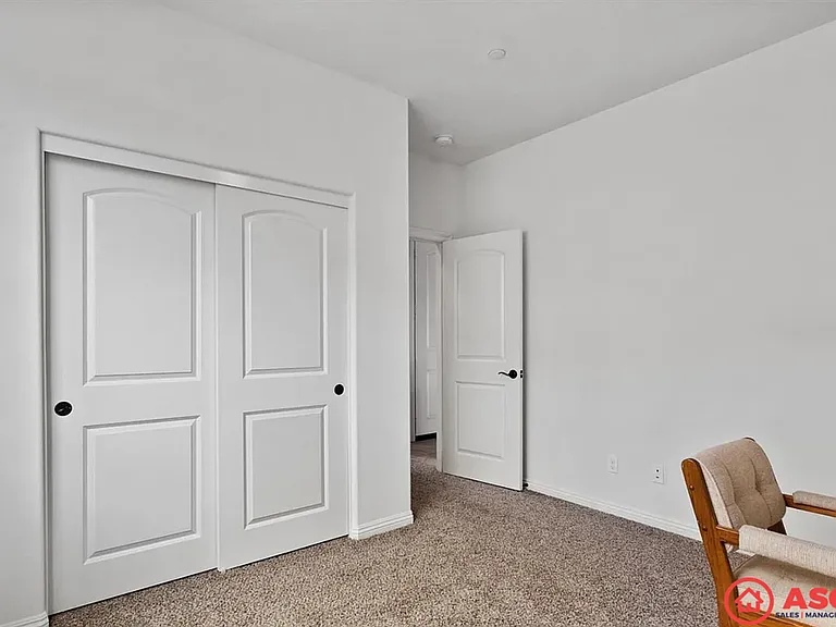 8209 Coral Point Ct — Photo 13