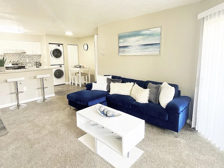 Vista Del Sol Apartments — Photo 9