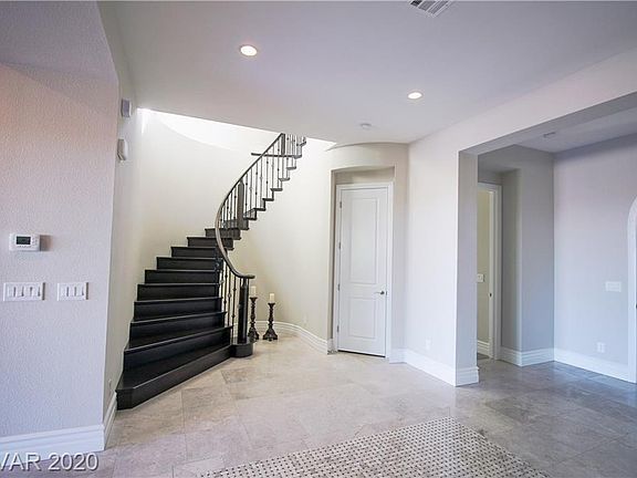 2nd image of 446 Bosco Di Fiore St