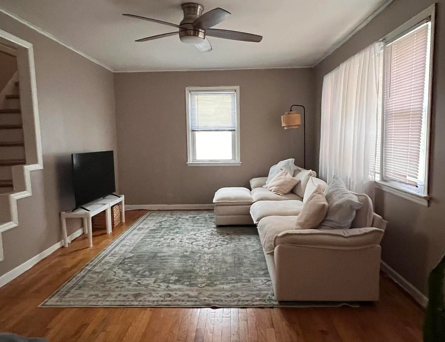3 bed, 1152 sqft, $3,000 — Photo 3