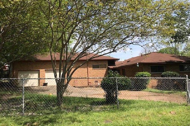2nd image of 5516 Avenue I