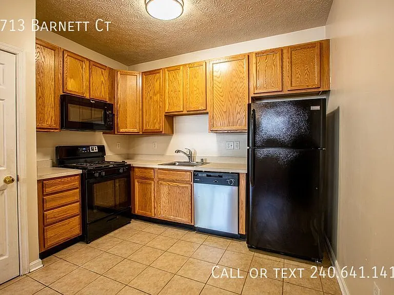 1713 Barnett Ct — Photo 11