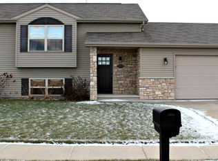 1333 W Ann St, Kaukauna, WI 54130