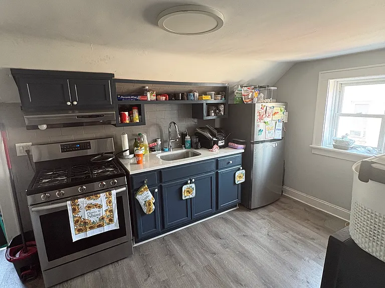 115-117 Washington Ave #2 — Photo 1