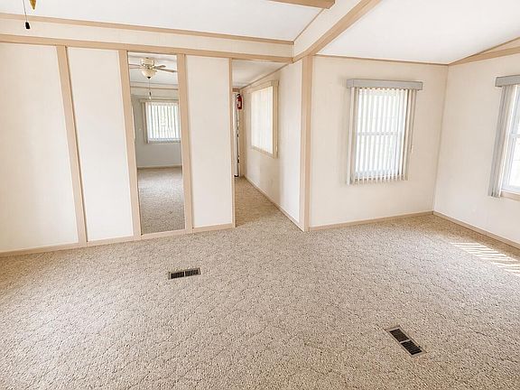 3rd image of 44 Martin Drive