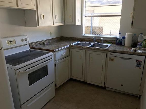 3rd image of 561 3rd St