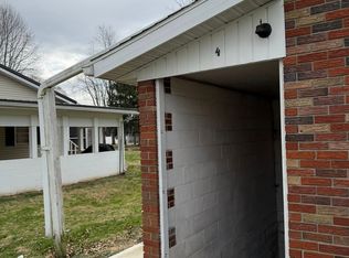 91 W 5th St, Frazeysburg, OH 43822