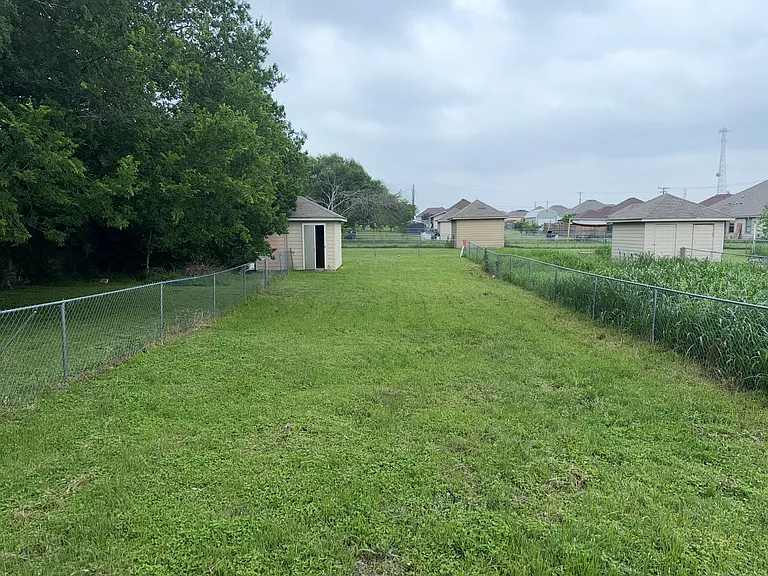 709 Bunker Hill Dr #A — Photo 15