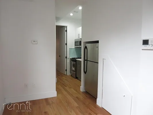 Rented by Rennit Inc. | media 30