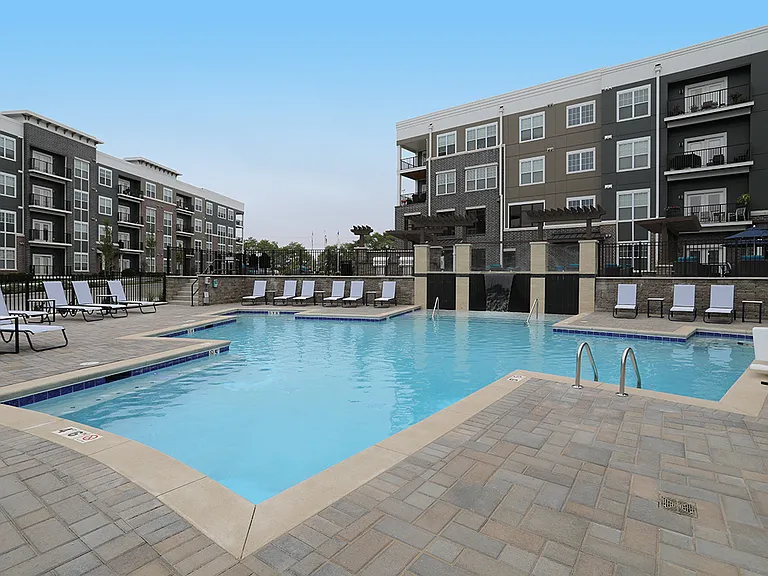 Allure Apartments — Photo 24