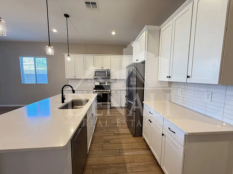4443 N 201st Ave — Photo 9