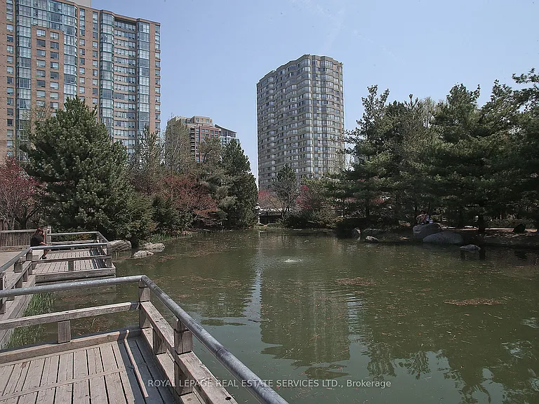 285 Enfield Pl #604 — Photo 46