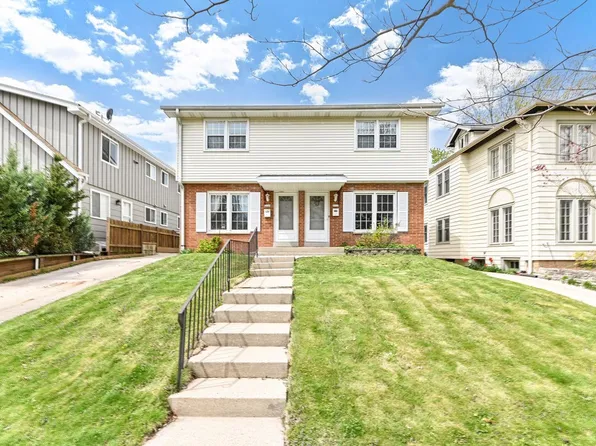 2109 N 70th STREET #2111, Wauwatosa, WI 53213