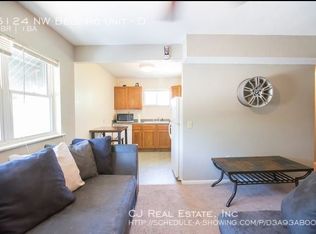 6124 NW Bell Rd, Kansas City, MO 64152