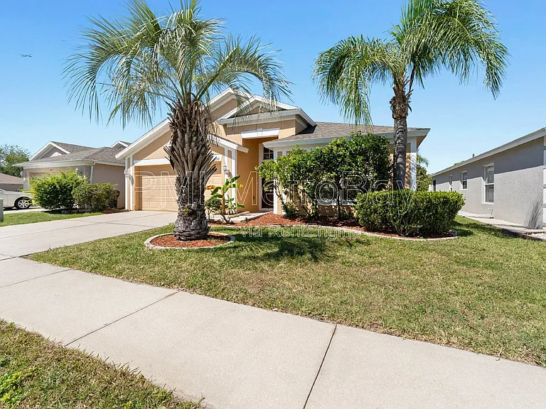 1010 Summer Breeze Dr — Photo 17