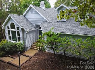 212 Ridgeway Rd, Lake Lure, NC 28746