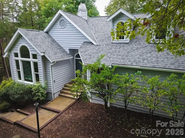 212 Ridgeway Rd, Lake Lure, NC 28746